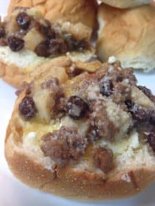 Putong Babi : Open-Faced Buns with Ground Beef or Pork