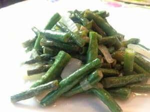 Adobong Sitaw: Long Green Beans in Garlic and Vinegar Saute