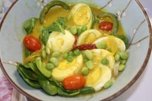 Hard-Boiled Eggs with Peas and Vegetables in Curry