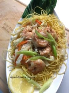 Chinese Fried Noodles with Shrimps